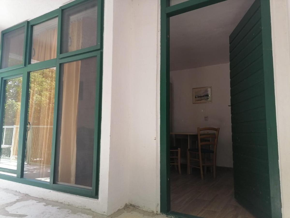 Apartman Milica Golubic  Exteriér fotografie